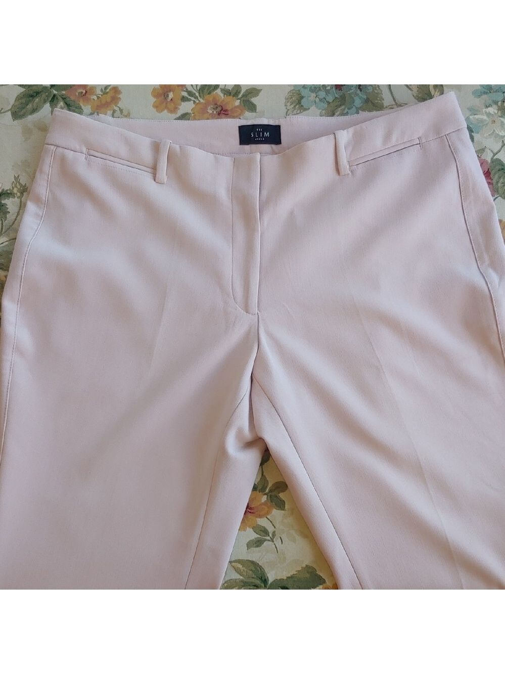 White House Black Market Slim Ankle Pants in Light Pink Women's size 12 Short - Picture 13 of 14